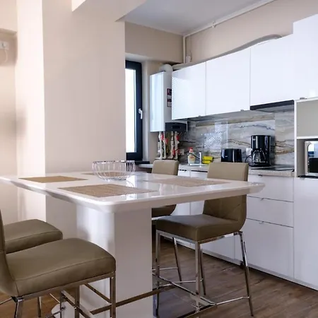 Apartament Tisay *