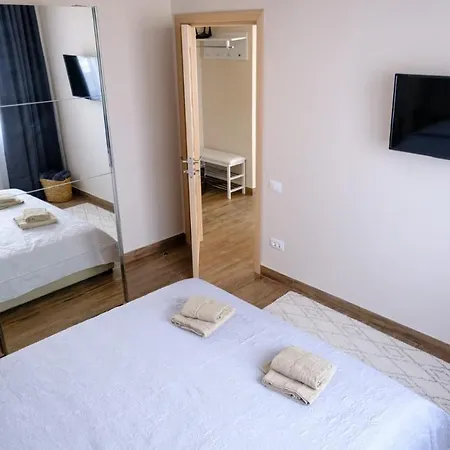 Apartament Tisay Apartment *